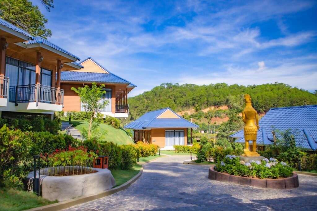 Khuôn viên nghỉ dưỡng tại Tea Resort Prenn Đôi Dép